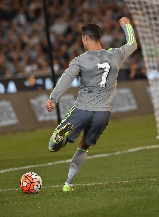 Cristiano Ronaldo presenta una baja efectividad en tiros libres. Twitter