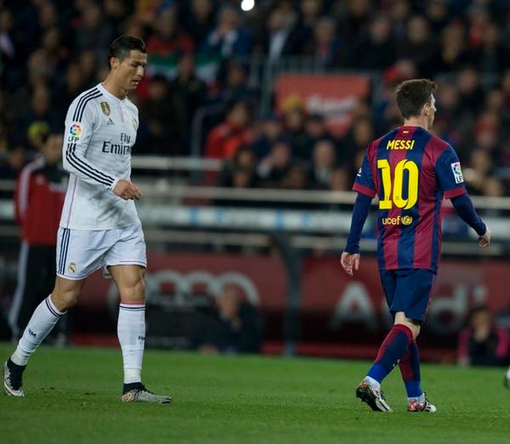Cristiano Ronaldo y Leo Messi también cometen tremendos errores en el campo. Twitter