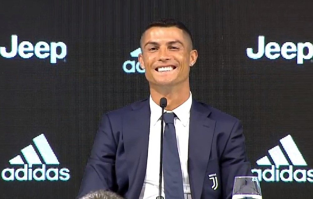 Cristiano, feliz en Turín. Captura/Juventus