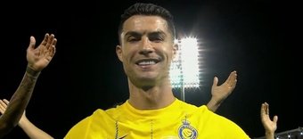Pela sexta vez consecutiva no campeonato, Cristiano Ronaldo se mostrou decisivo. Nesta sexta-feira no jogo contra o Al-Taï, o português marcou o seu décimo gol da temporada na Saudi Pro League. Al-Ittihad, por outro lado, tropeçou.