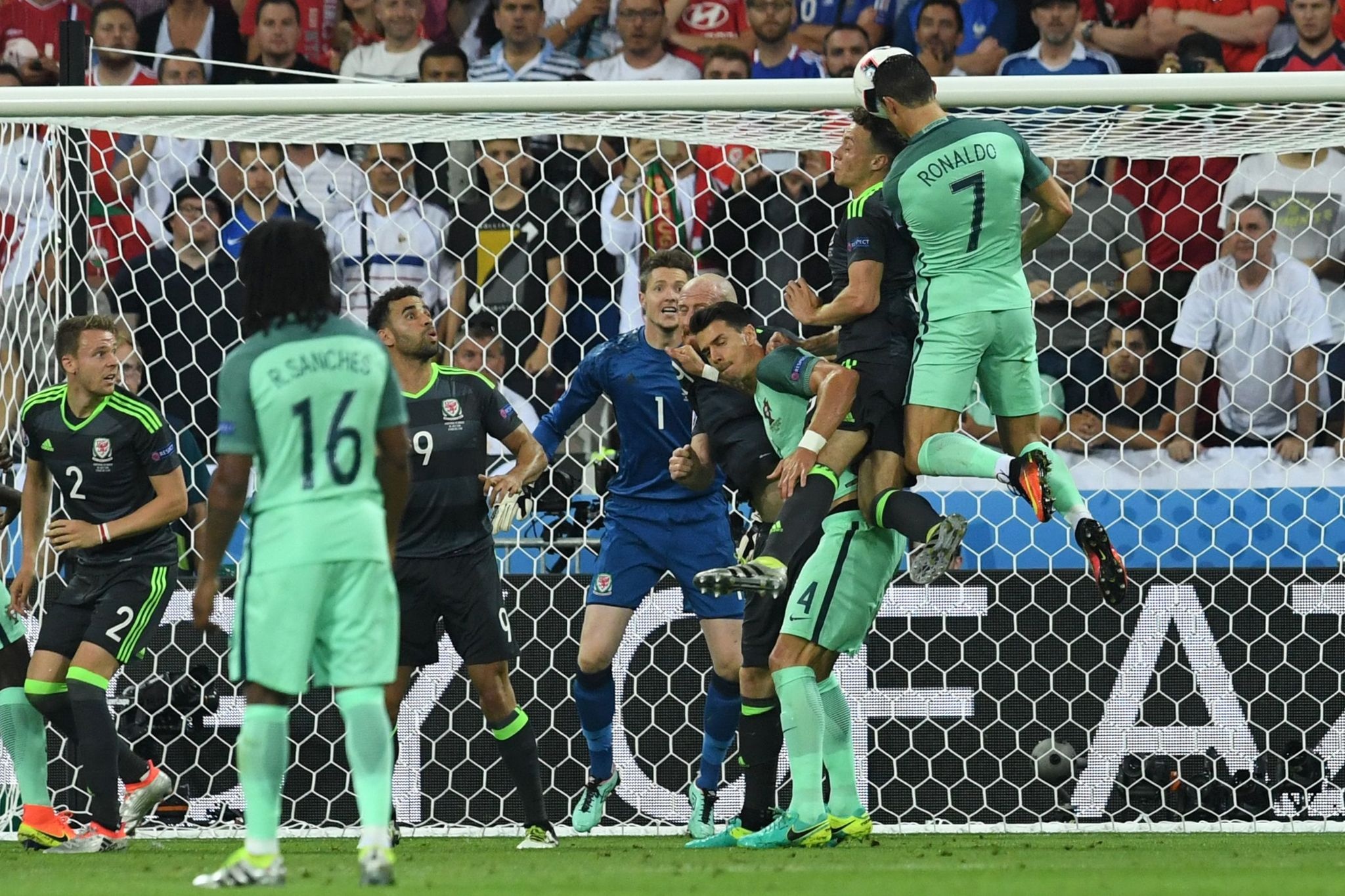 Cristiano Ronaldo fue el héroe del partido. AFP