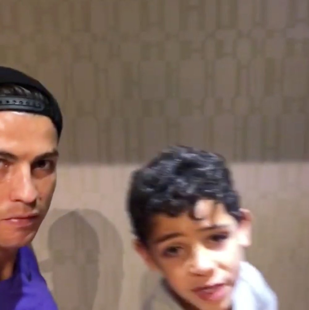 Cristiano Ronaldo y su hijo. Instagram @Cristiano