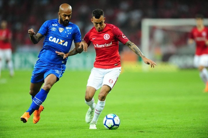 Internacional y Flamengo desaprovechan el pinchazo de Sao Paulo