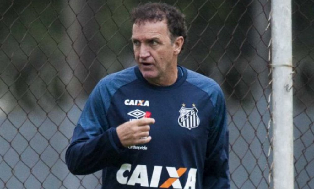 Cuca sería el favorito de Botafogo para el puesto de técnico. Santos