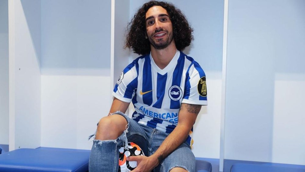Cucurella considered as replacement for Alonso. Twitter/OfficialBHAFC