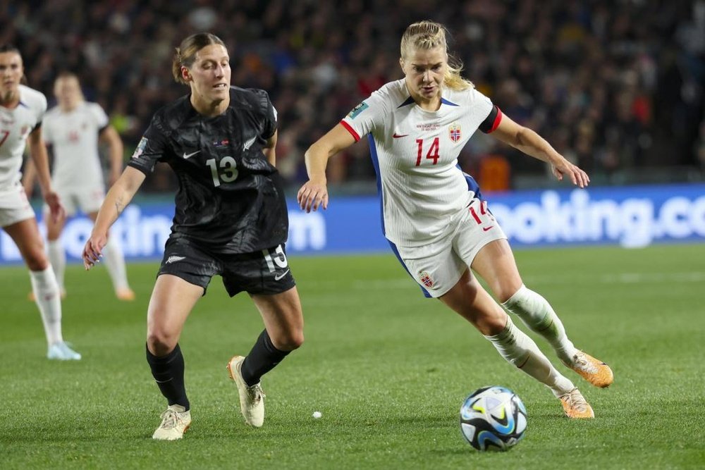 Hegerberg, baja confirmada para el duelo decisivo ante Filipinas. EFE