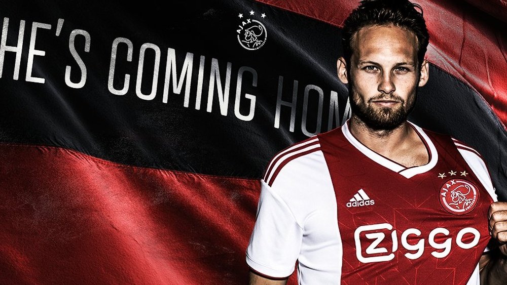 Blind has completed a return to his former club. Twitter/AFCAjax