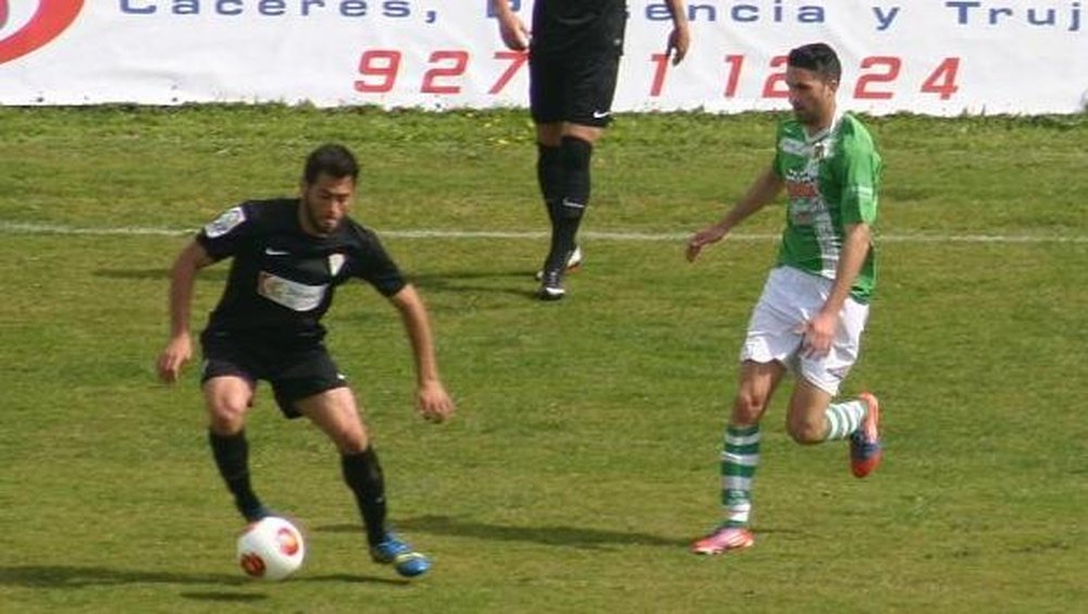Damian Petcoff, en un partido del Córdoba ante el Cacereño. CordobaCF