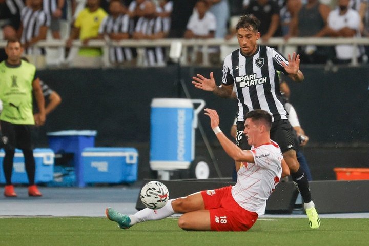 ¡Damián, expulsado en su 371º minuto con Botafogo!