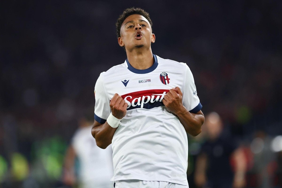 Napoli have made a new offer to Bologna for their striker Dan Ndoye, who agreed personal terms with Nottingham Forest last week, according to Fabrizio Romano.