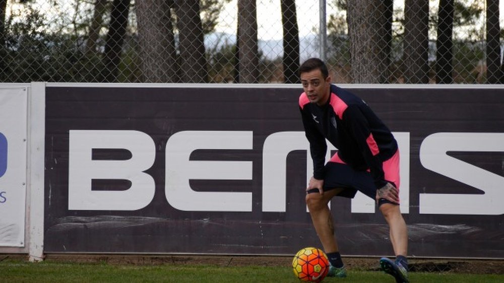 Dani Benítez ha vuelto a entrenarse, por primera vez desde que llegó al Alcorcón. SDHuesca