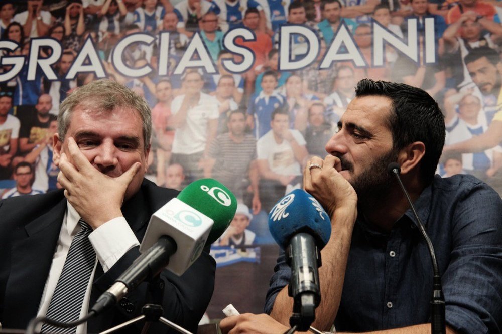 Dani Güiza hace oficial su marcha en una rueda de prensa en el Carranza. Cádiz_CF