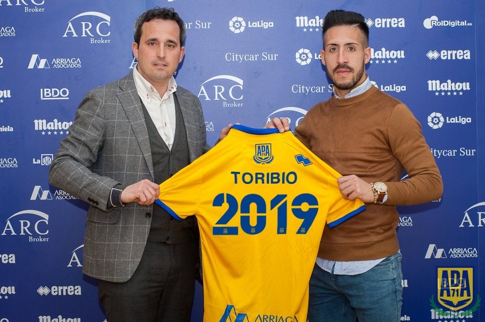 Dani Toribio amplió su contrato por dos temporada más. ADAlcorcón