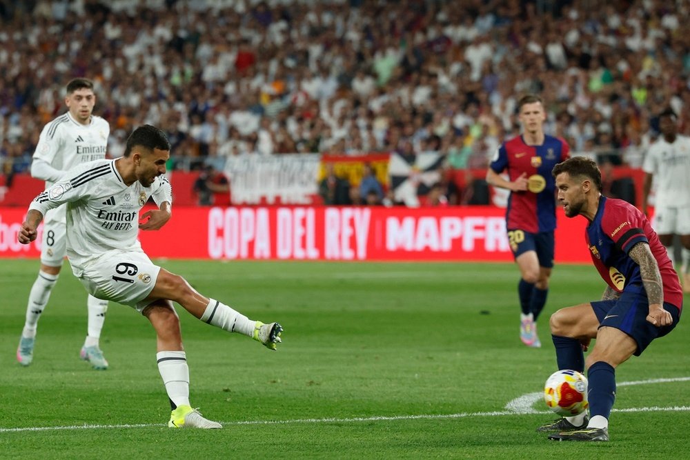 Ceballos could miss the match against Celta due to a sprained ankle. EFE