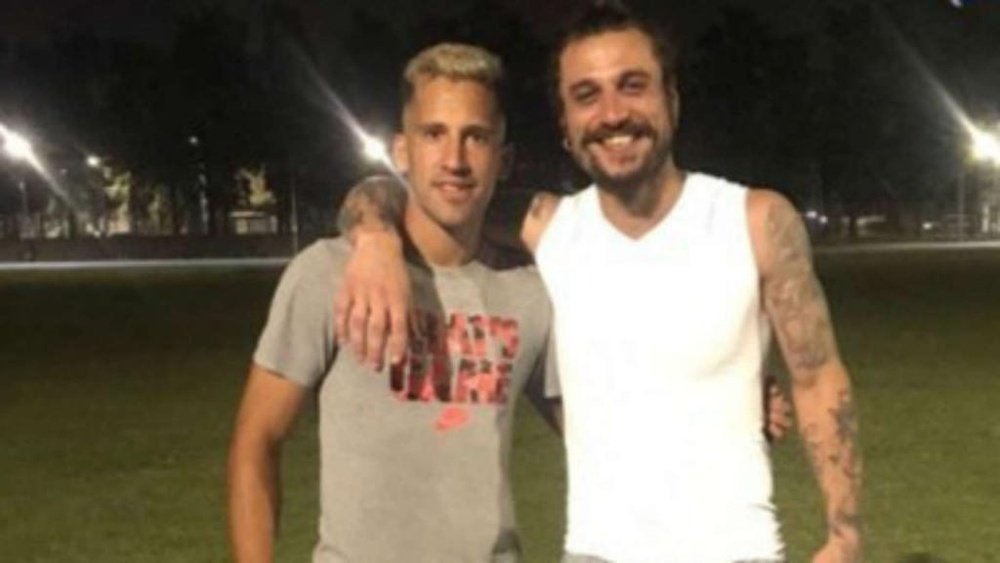 Osvaldo aumenta los rumores entrenando con un jugador de Banfield. Instagram/Daniosvaldo