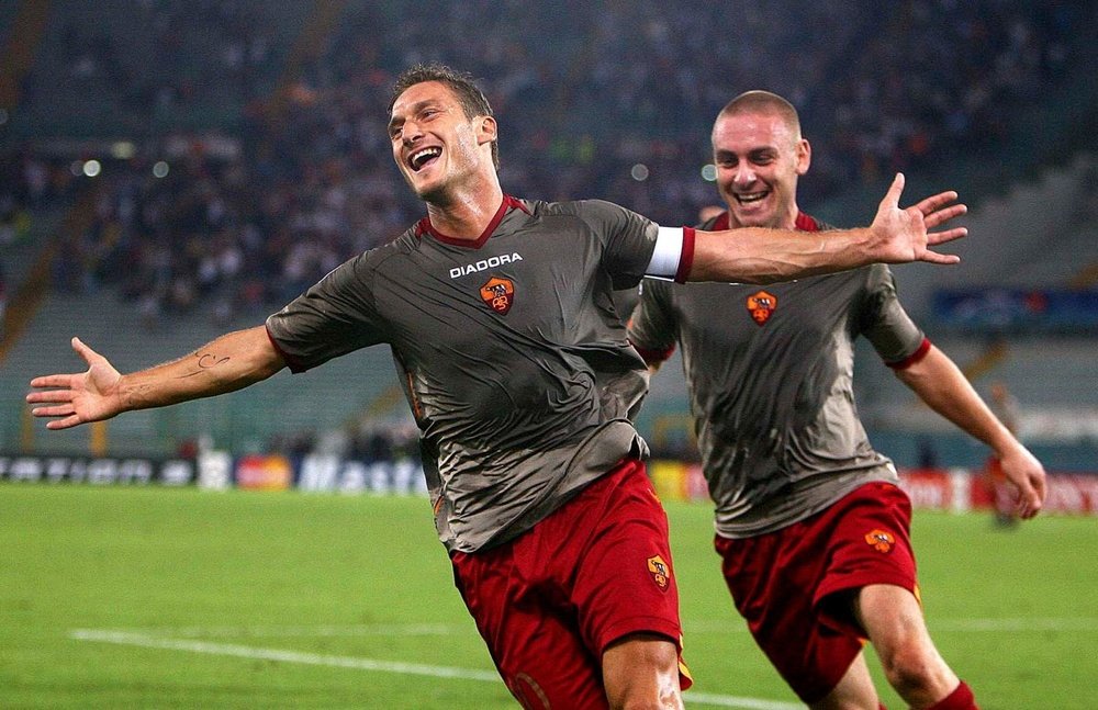 Daniele De Rossi et Francesco Totti, célèbrent un but avec l'AS Rome. ASRoma
