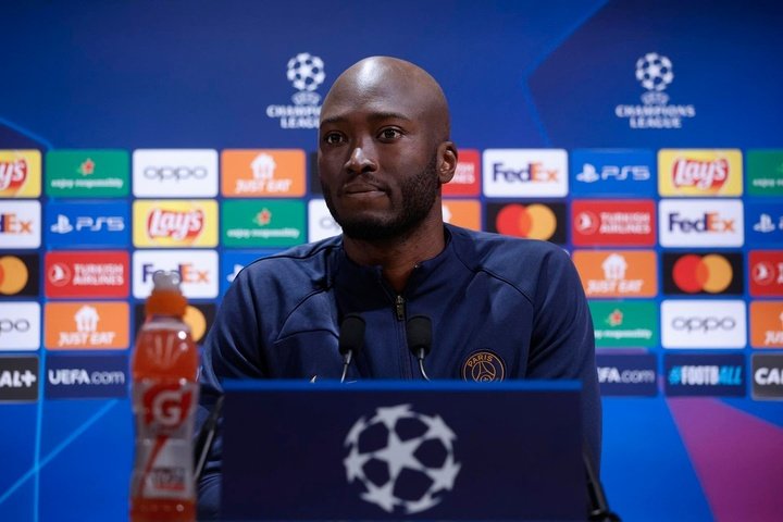 Danilo Pereira mang đến sự chắc chắn và kinh nghiệm cho tuyến giữa - Người chiến binh vững chắc của đội bóng Danilo Pereira mang đến sự chắc chắn và kinh nghiệm cho tuyến giữa - Người chiến binh vững chắc của đội bóng