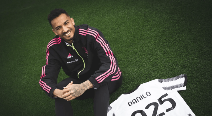 Danilo renueva con la Juventus hasta 2025