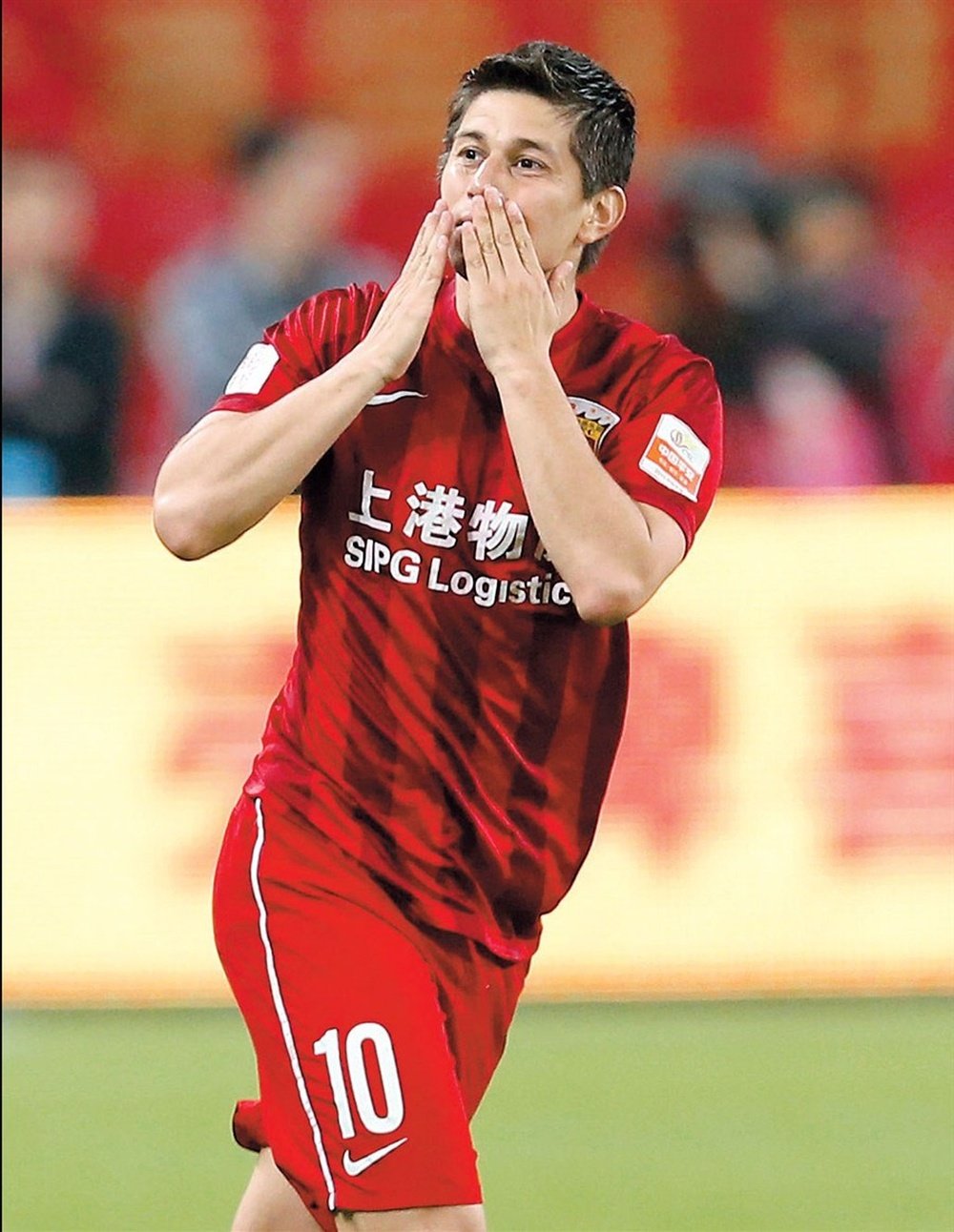 Dario Conca ha renovado su contrato con el Shanghai SIPG hasta el 30 de enero de 2019. Archivo/AFP