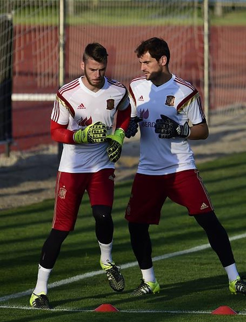 David de Gea e Iker Casillas mantienen la portería de España a cero. Twitter