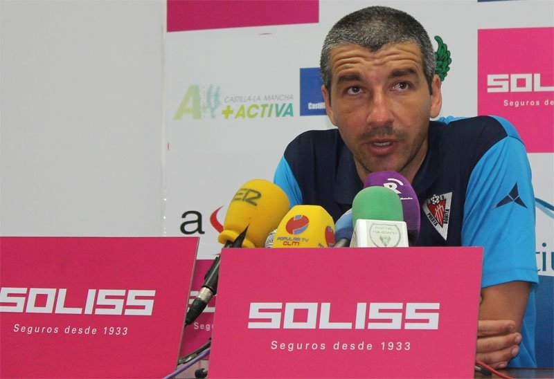 David García Cubillo, en su etapa como entrenador del Puerta Bonita. PortalToledano