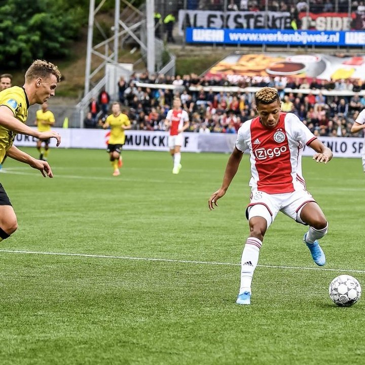 El Ajax ya tiene su puño de hierro en la Eredivisie