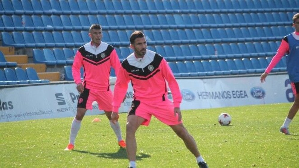 David Torres asegura su compromiuso en el Hércules. Twitter/CFHercules