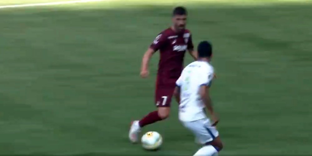 David Villa of Vissel Kobe scores against Shonan Bellmare. Captura/DAZN