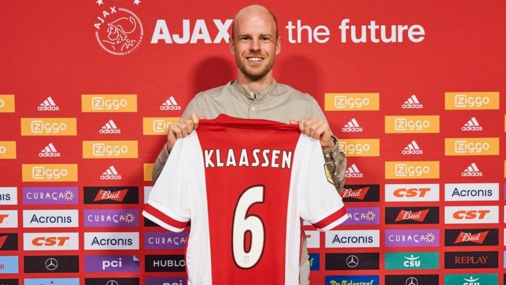 El Ajax cerró el mercado repescado a Klaassen y vendiendo a Noa Lang al Brujas. Twitter/AFCAjax