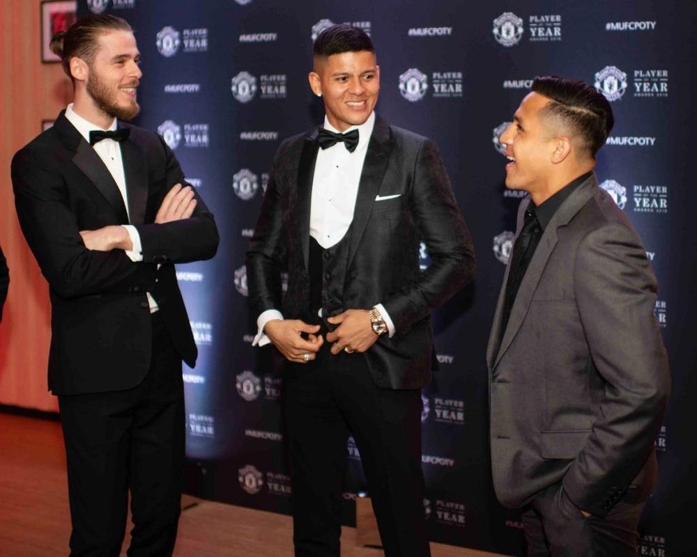 De Gea, Marcos Rojo et Alexis Sanchez au gala. @Ahsan_MUFC