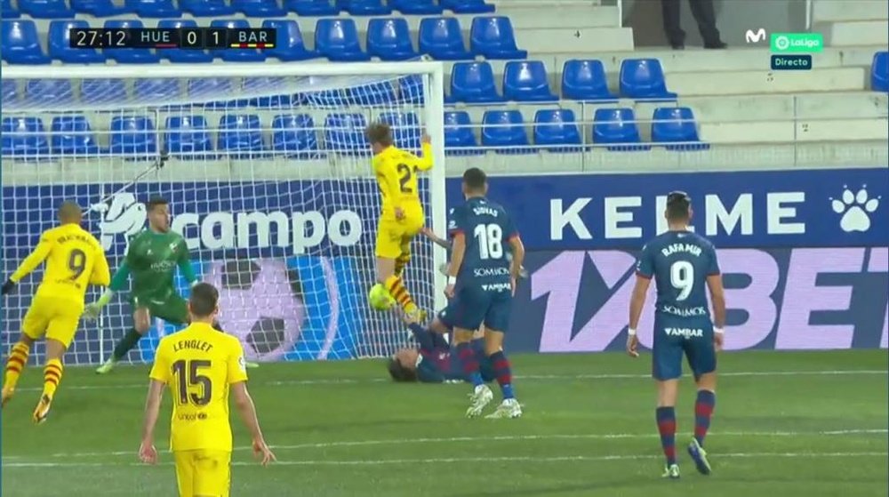 A great cross from Messi for De Jong to put Barca in front. Screenshot/MovistarLaLiga