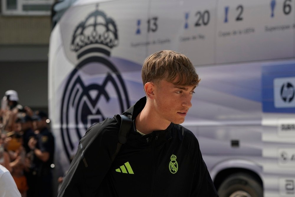 Dean Huijsen has been on cloud nine since joining Real Madrid. EFE
