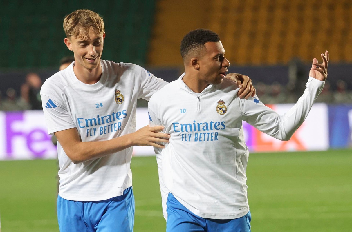 El Madrid recupera a Huijsen, pero sigue con la duda de Mbappé