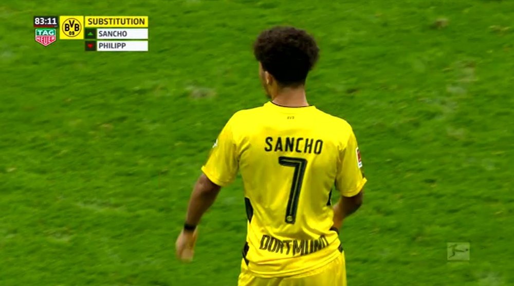Debutó Sancho. Captura/Bundesliga