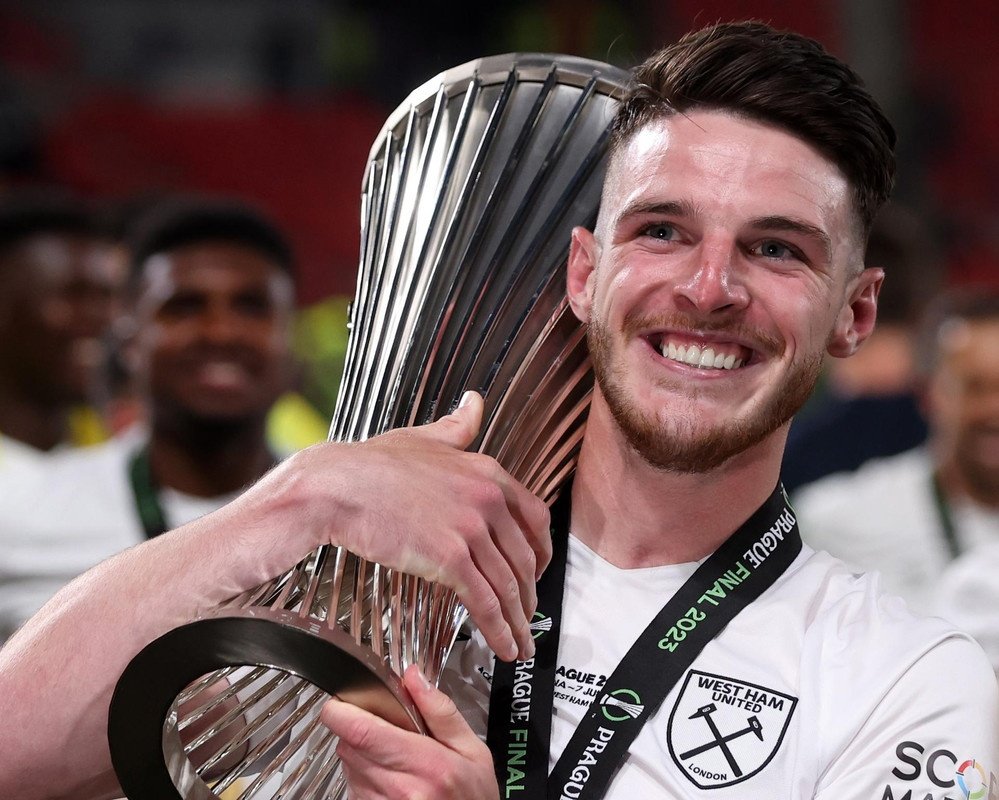 Declan Rice to decide his future in the summer. EFE