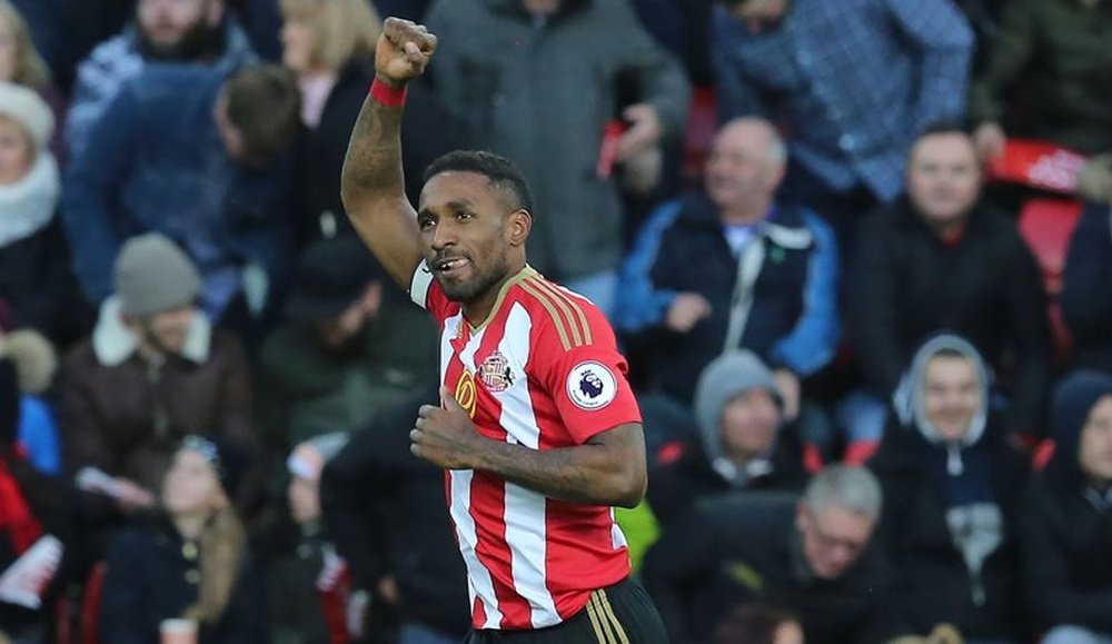 Defoe celebrates scoring his goal against Hull. SAFC