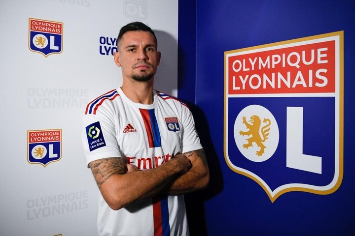 Lovren abandona Rusia y vuelve a Lyon