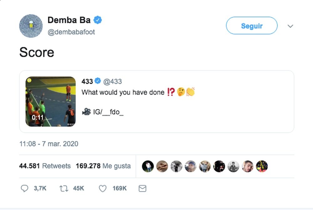 Demba Ba publicó un tweet bastante polémico. Twitter/dembabafoot