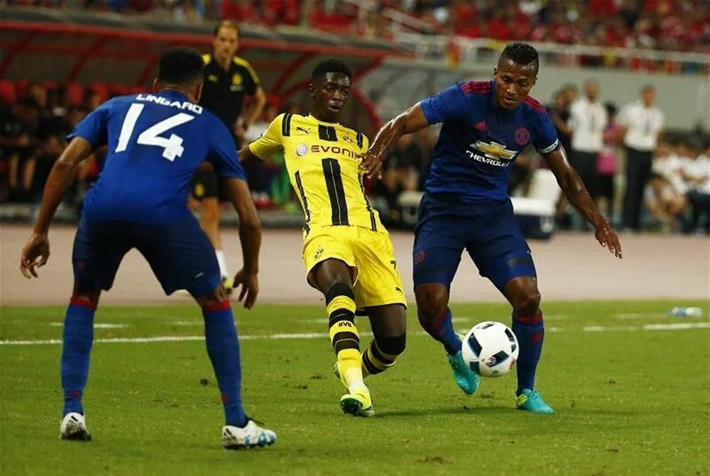 Demebélé, en un partido del Borussia Dortmund contra el Manchester United. Paradinha