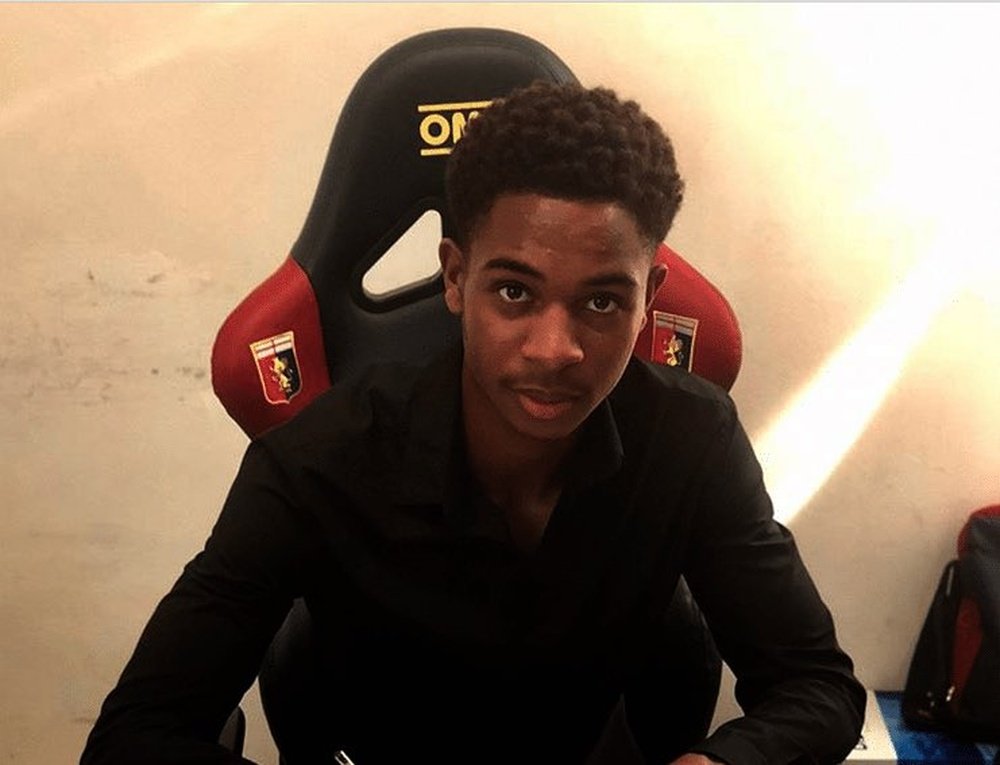 Denilho, a un paso de fichar por el Genoa. Captura
