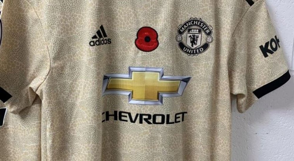 El homenaje del United a los caídos en Inglaterra. Twitter/ManUtd
