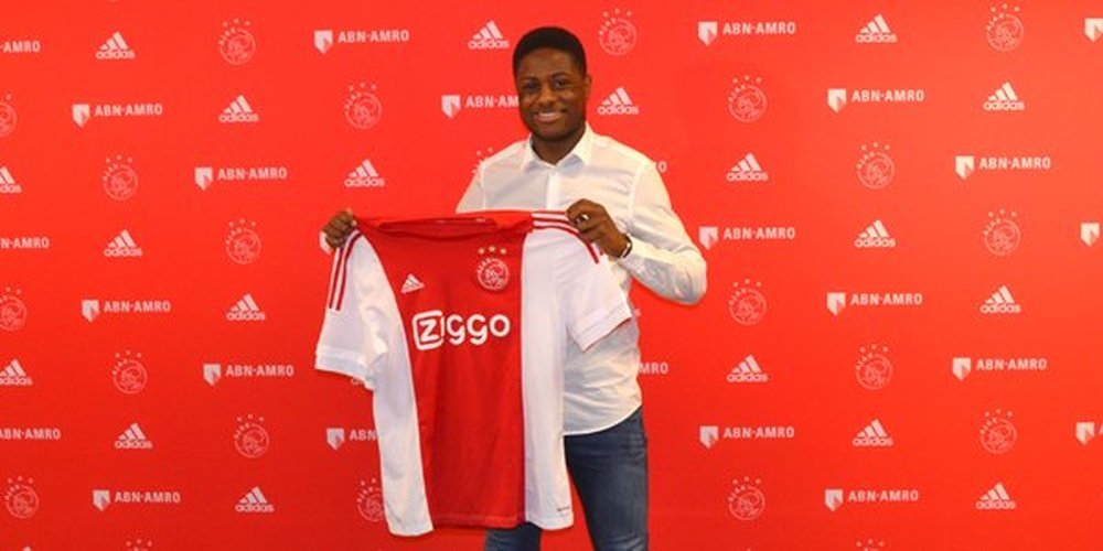 Deyovaisio Zeefuik llegó al equipo holandés con siete años. Ajax