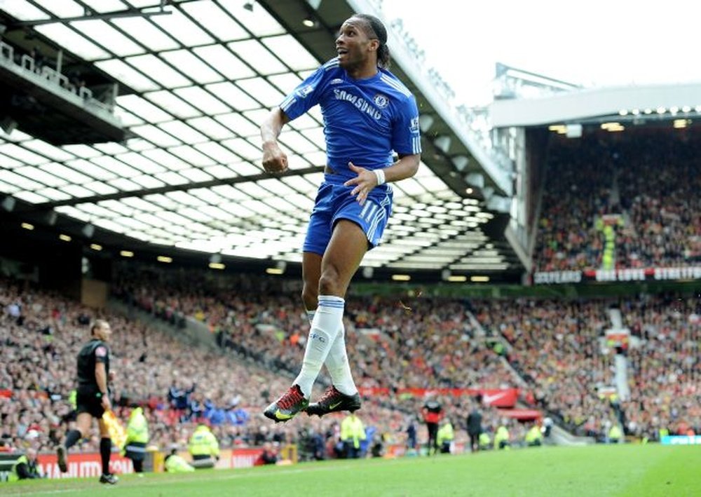 Didier Drogba celebra un gol anotado con el Chelsea. ChelseaFC