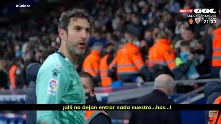 Diego López pediu que se retira-se o emblema do Barça: ''tira essa merd* daí''