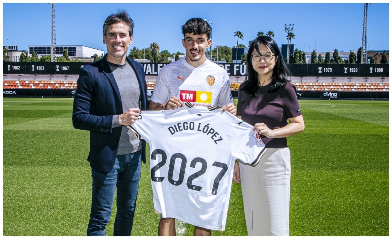 Diego López, 'che' hasta 2027. Valencia CF
