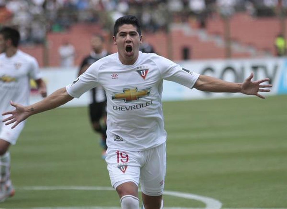 Diego Morales celebra su gol con Liga de Quito. Twitter