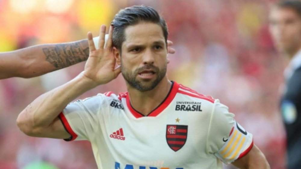 Flamengo espera calendário para definir futuro de Diego. Flamengo