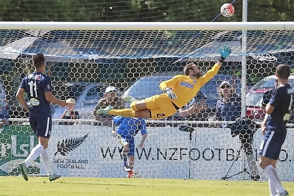 Diego Rivas se incorpora al Lleida Esportiu. AucklandCity