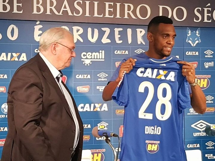 Pedido por Thiago Neves, Digão fará estreia pelo Cruzeiro contra o São Paulo