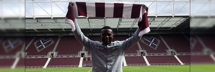 Hearts sign Congo's Dikamona on one-year deal